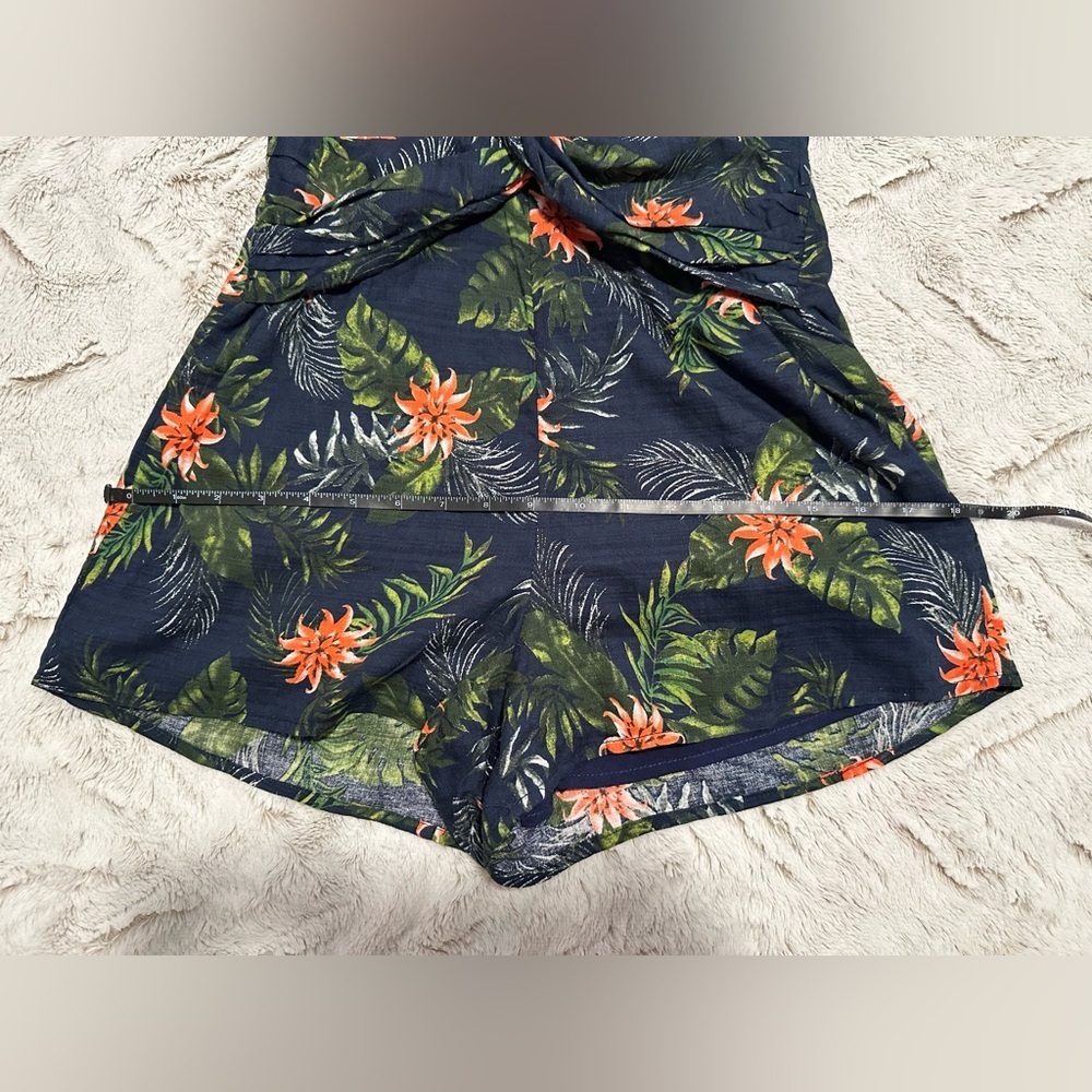 Everly Tropical Floral Romper - Picture 10 of 15